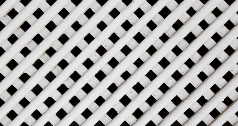 Decorative Lattice Mounting