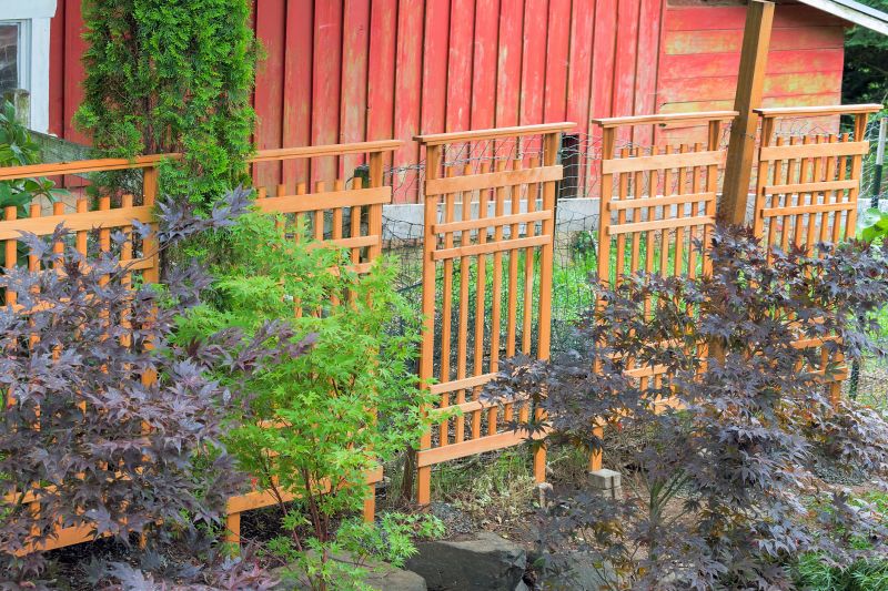 Wood Trellis Mounting