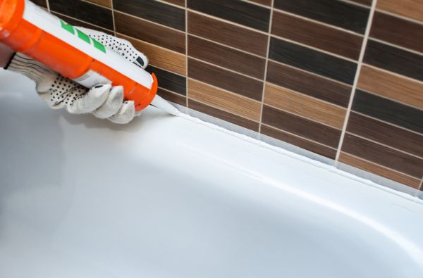 Bathtub Sealing in Westlake