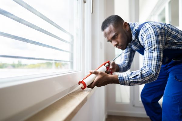Caulk Repair in Westlake