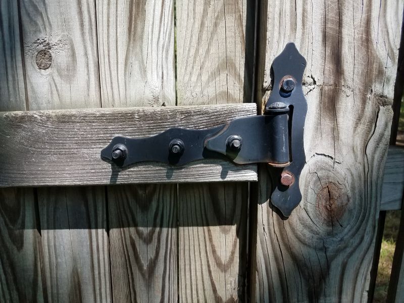 Gate Hinge Replacement