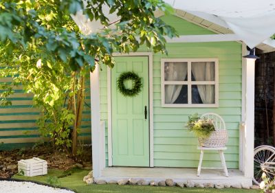 Playhouse Assembly
