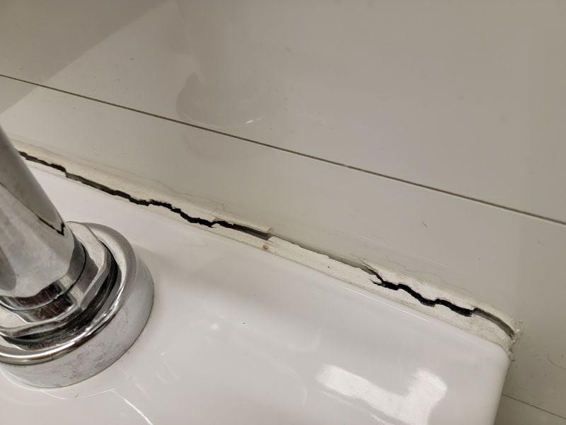 Sink Recaulking