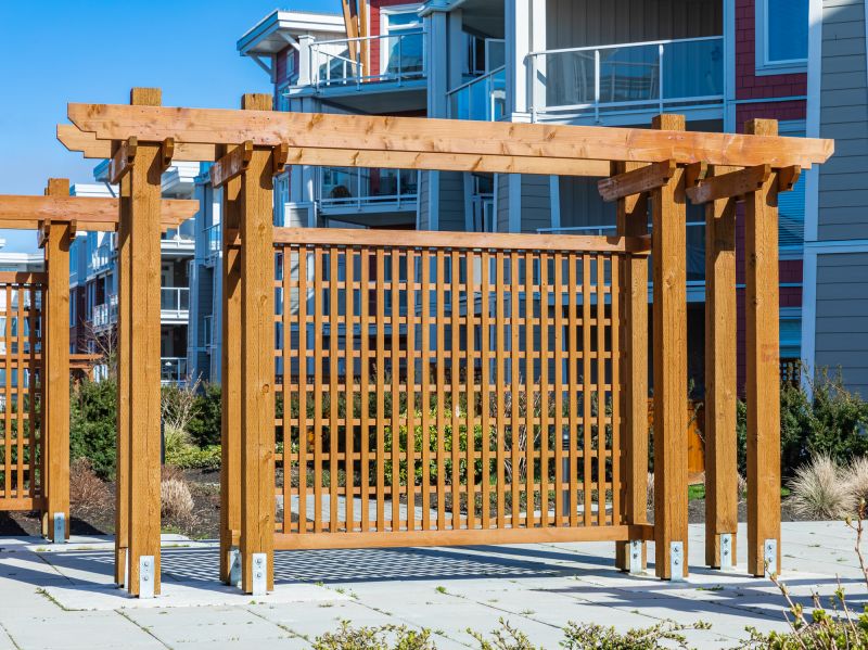 Wood Trellis Mounting